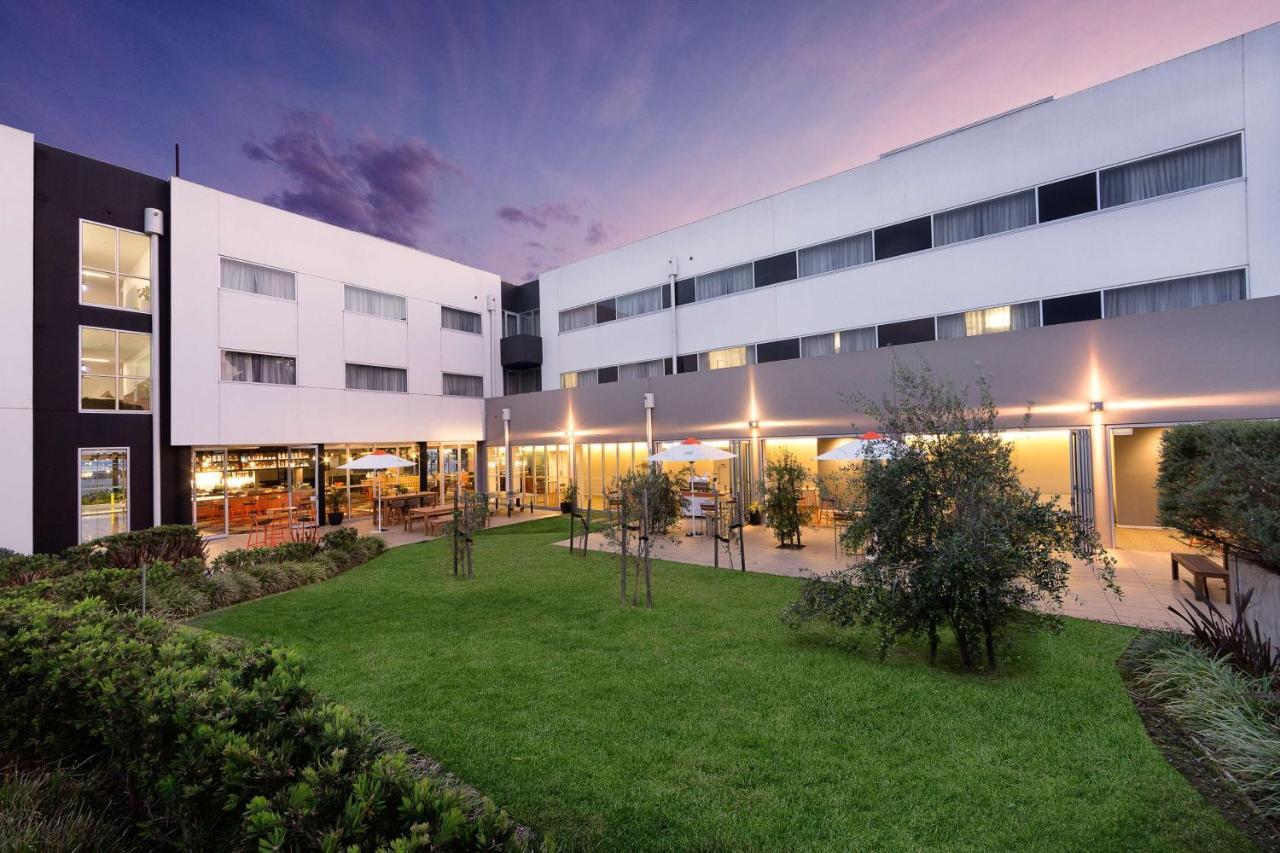 Отель Atura Dandenong Doveton Экстерьер фото