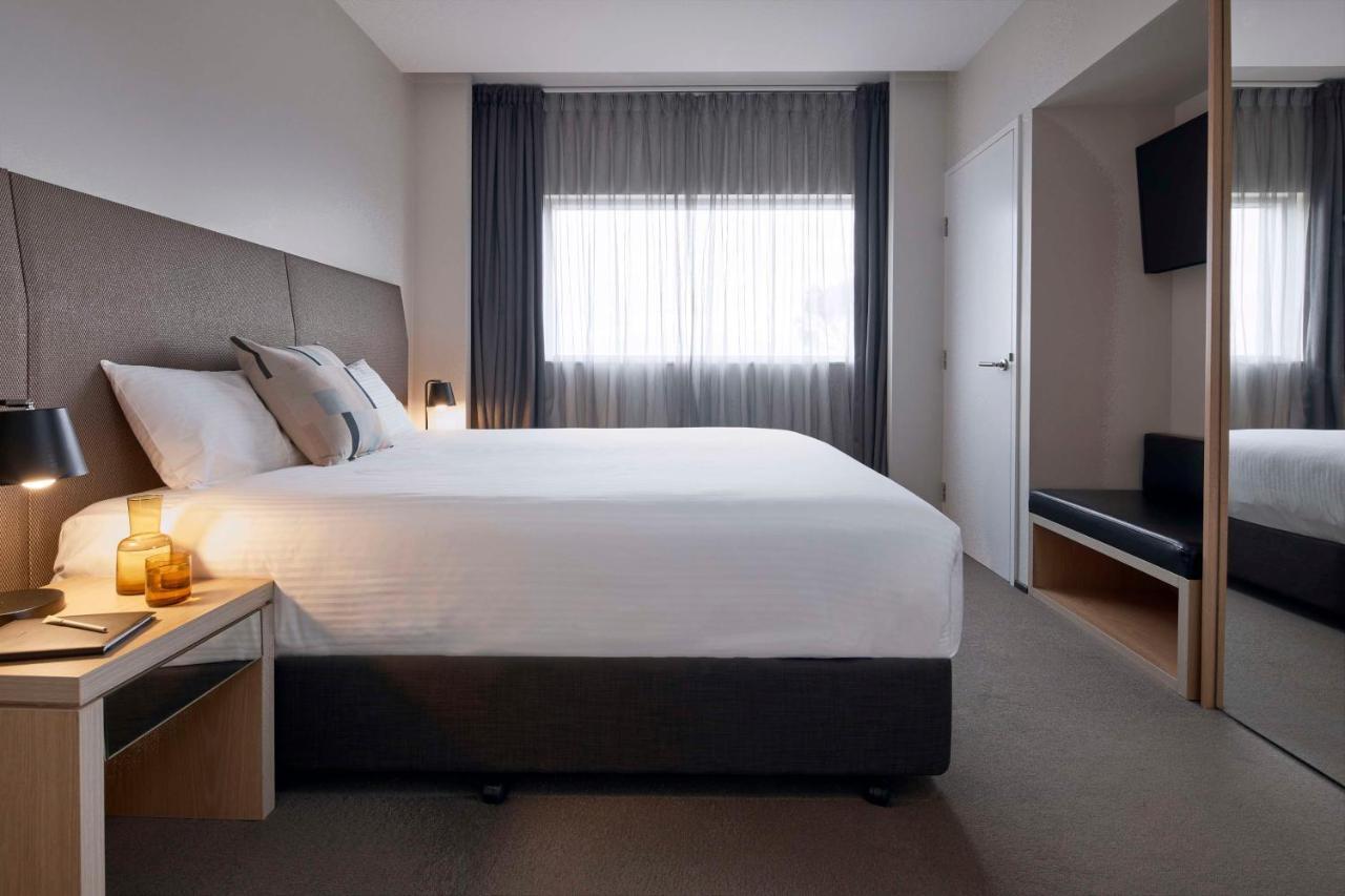 Отель Atura Dandenong Doveton Экстерьер фото