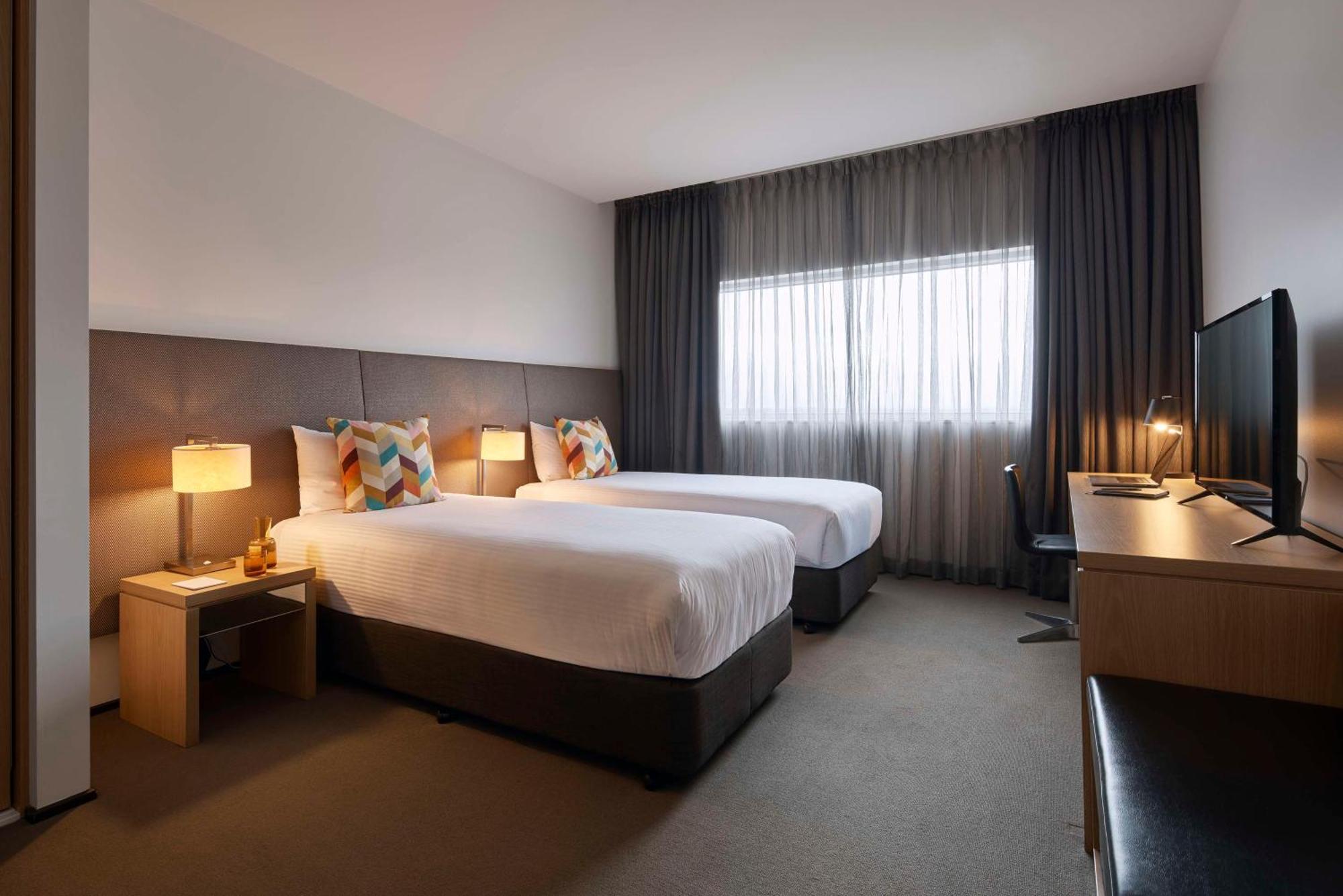 Отель Atura Dandenong Doveton Экстерьер фото