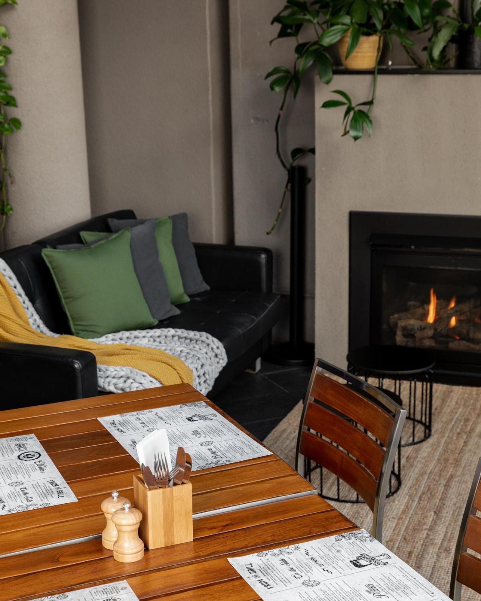 Отель Atura Dandenong Doveton Экстерьер фото