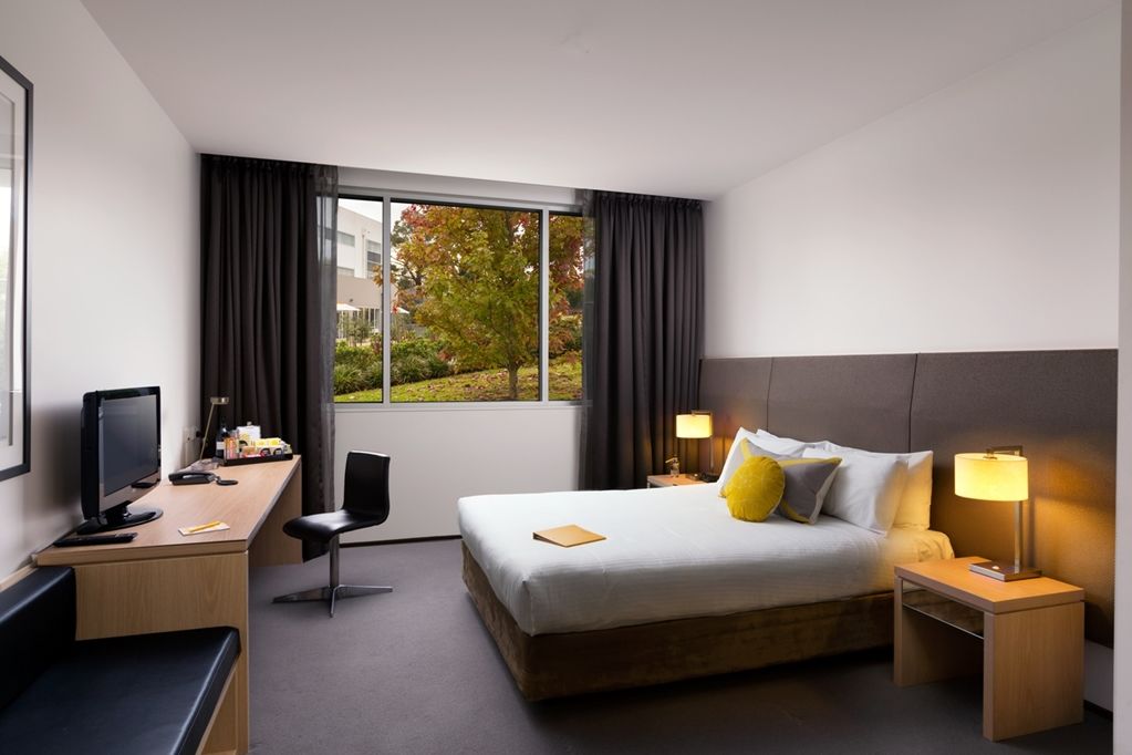 Отель Atura Dandenong Doveton Экстерьер фото